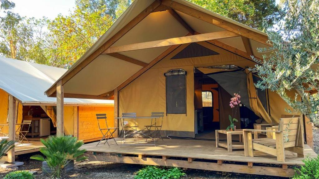 Il Pampaleone Glamping And Resort Acireale Dış mekan fotoğraf