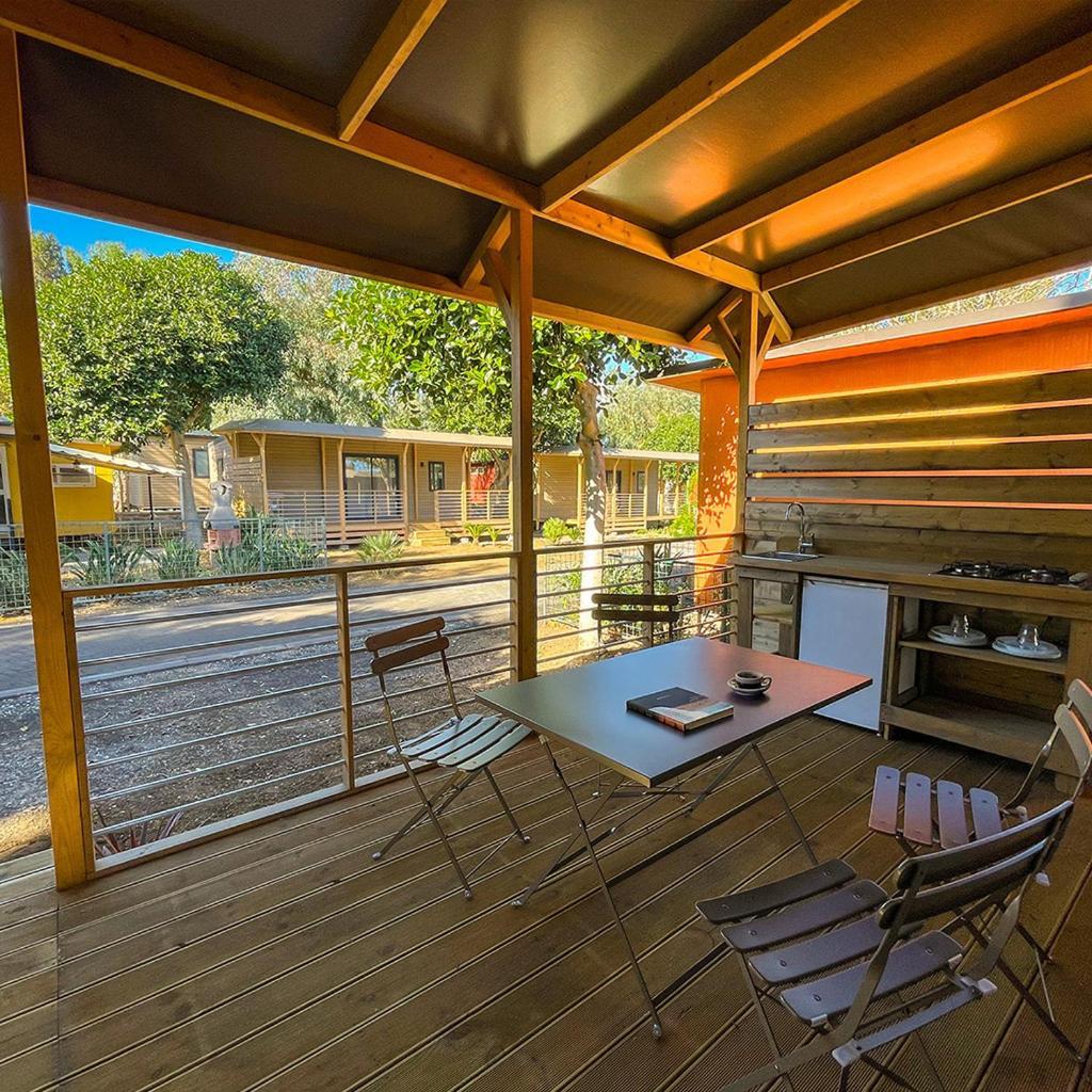 Il Pampaleone Glamping And Resort Acireale Dış mekan fotoğraf