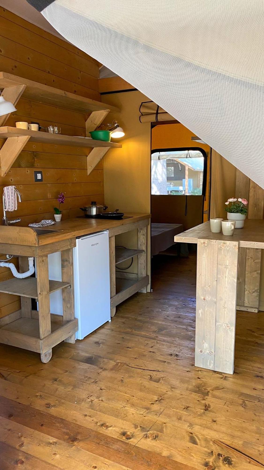 Il Pampaleone Glamping And Resort Acireale Oda fotoğraf