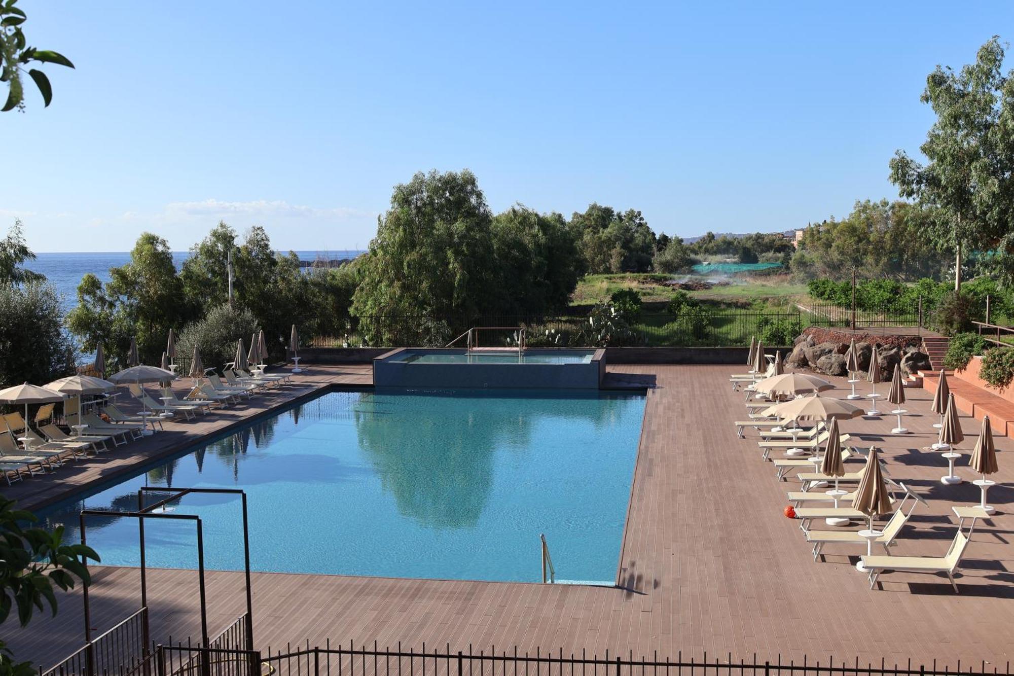 Il Pampaleone Glamping And Resort Acireale Dış mekan fotoğraf